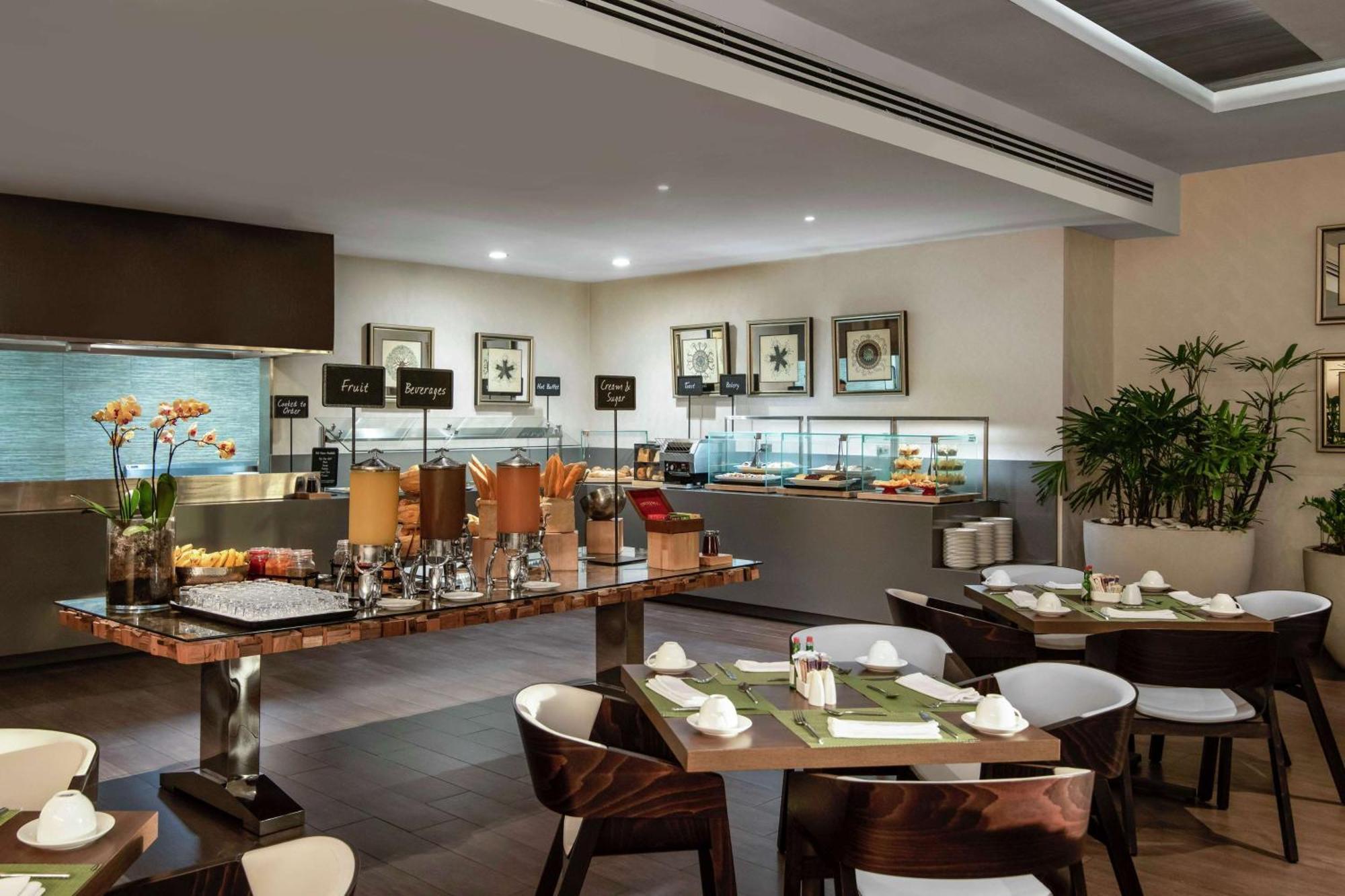 Embassy Suites By Hilton Santo Domingo Exteriör bild