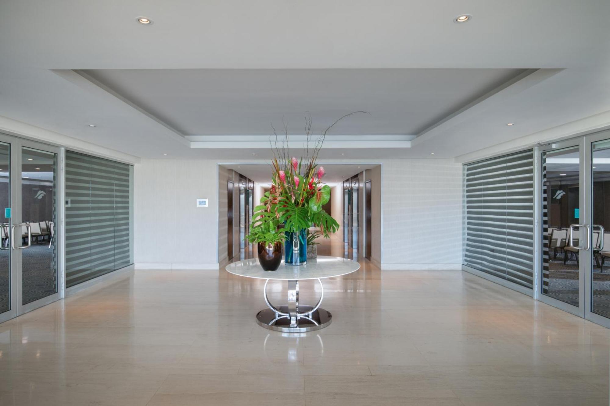 Embassy Suites By Hilton Santo Domingo Exteriör bild