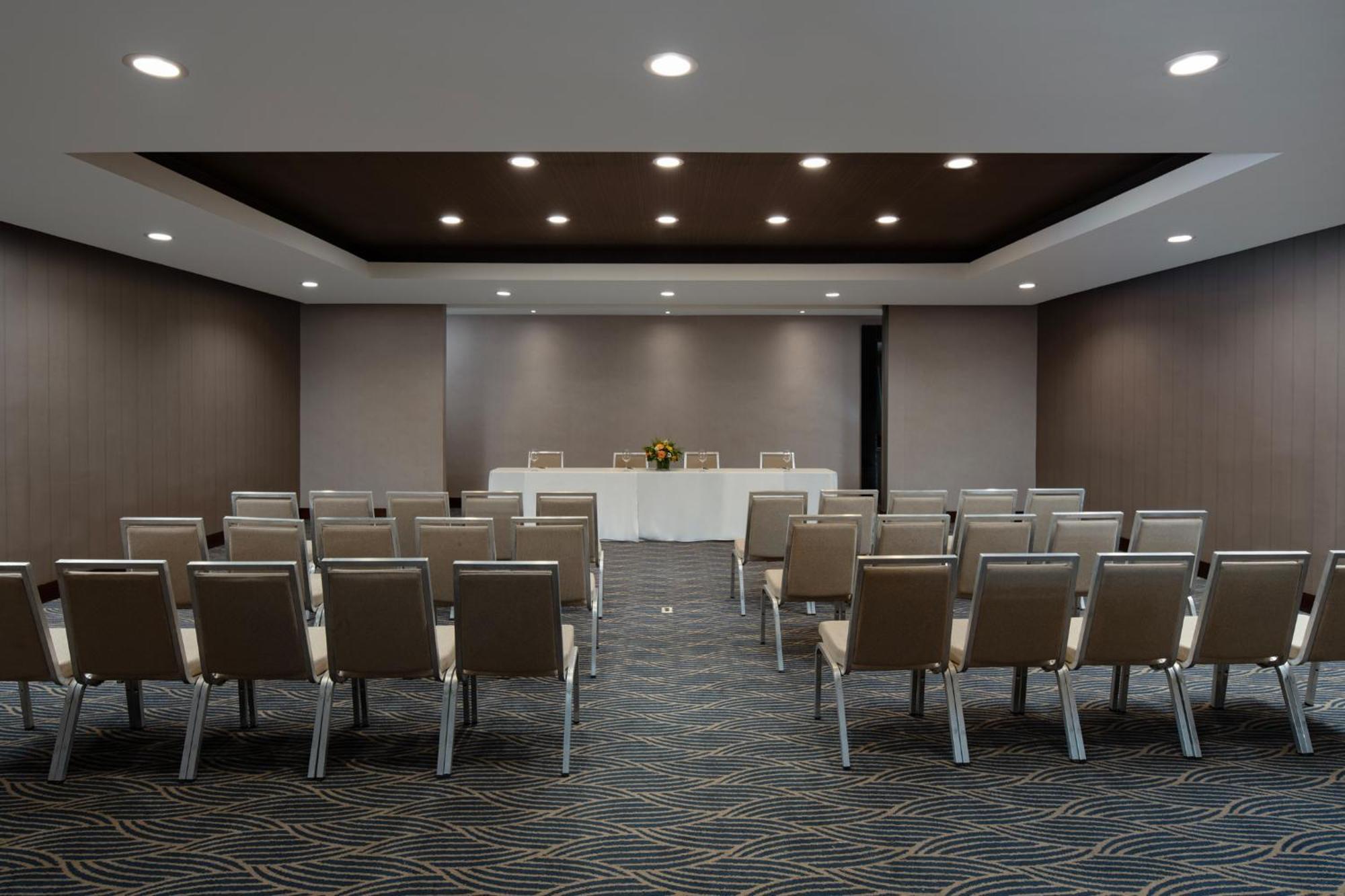 Embassy Suites By Hilton Santo Domingo Exteriör bild
