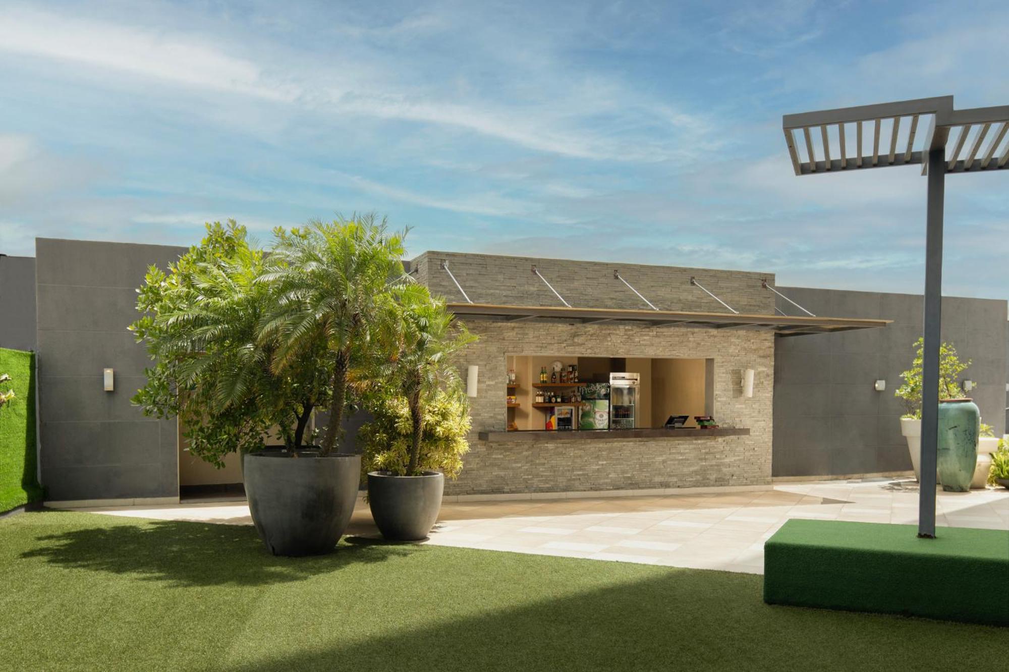 Embassy Suites By Hilton Santo Domingo Exteriör bild